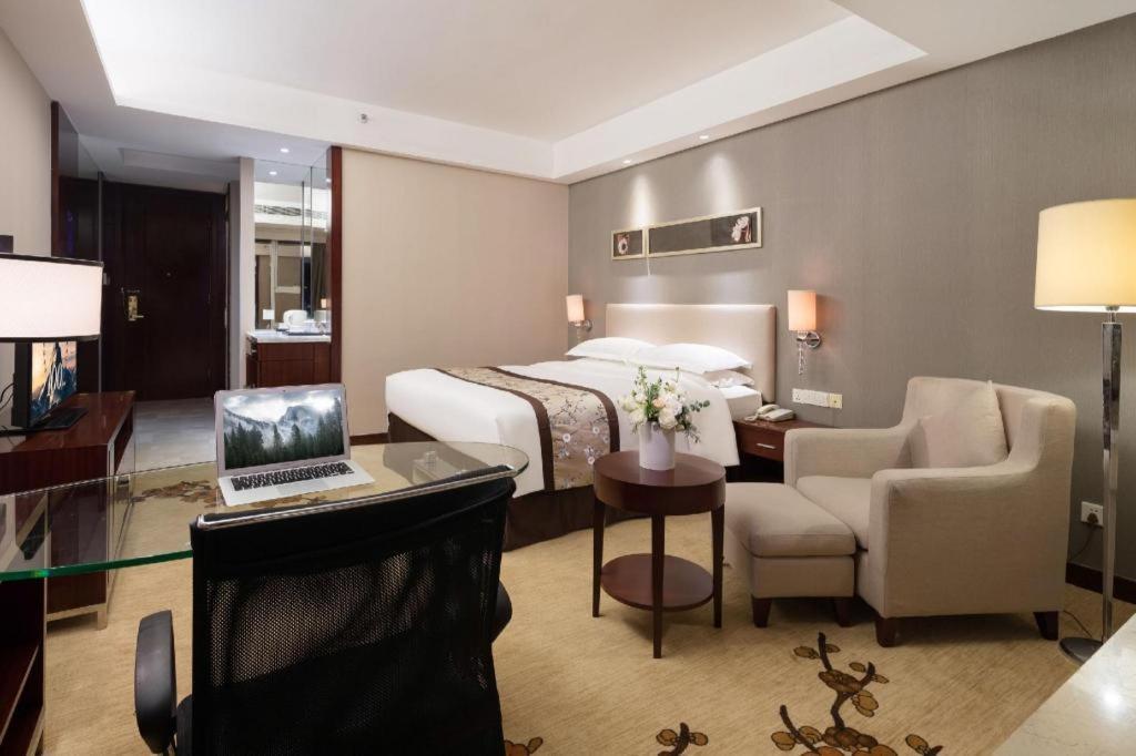 เลเชอร์ โฮเต็ล Hotel ตงกวน ภายนอก รูปภาพ