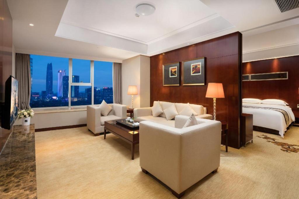 เลเชอร์ โฮเต็ล Hotel ตงกวน ภายนอก รูปภาพ
