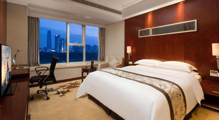 เลเชอร์ โฮเต็ล Hotel ตงกวน ภายนอก รูปภาพ