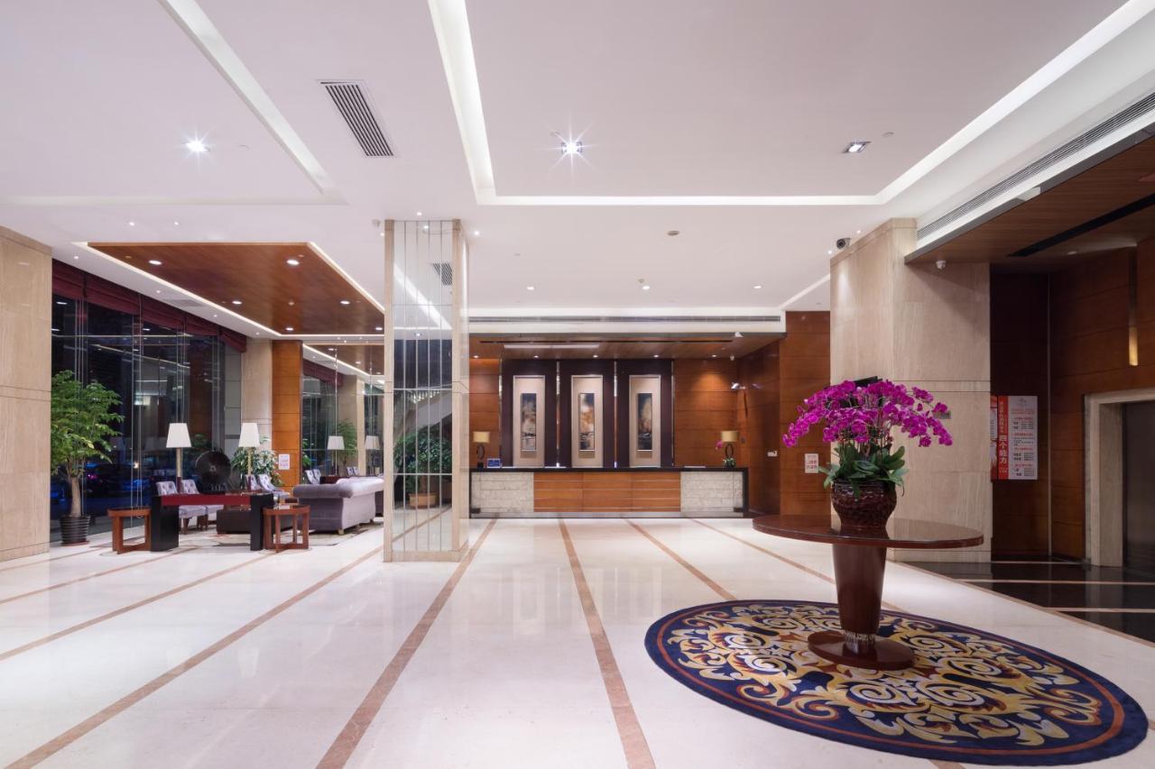เลเชอร์ โฮเต็ล Hotel ตงกวน ภายนอก รูปภาพ